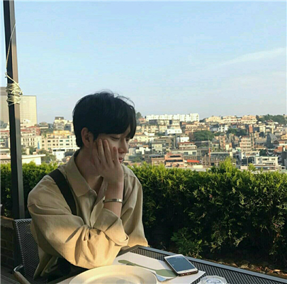 微信文艺冷酷个性男生头像