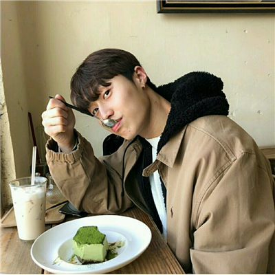 微信高颜值帅气性感男生头像