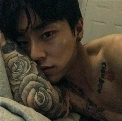 微信文艺冷酷个性男生头像