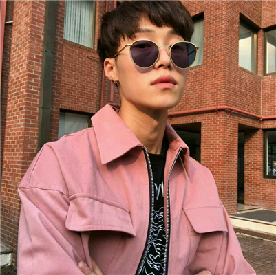 微信文艺冷酷个性男生头像