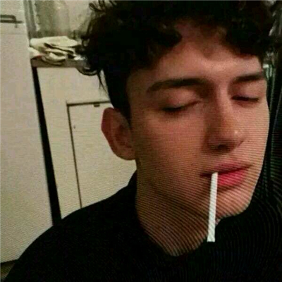 微信文艺冷酷个性男生头像