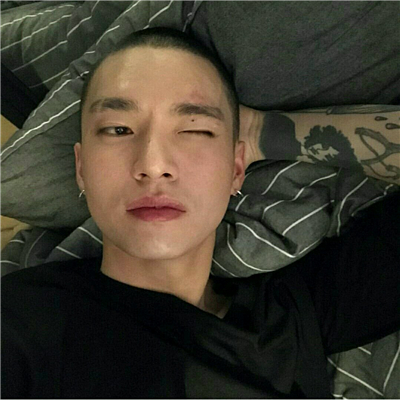 微信高颜值帅气性感男生头像