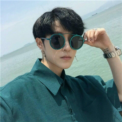 微信高颜值帅气性感男生头像