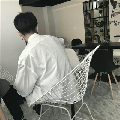 微信文艺冷酷个性男生头像