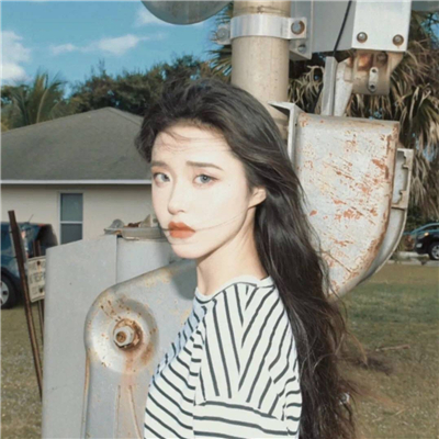 清新文艺女生微信头像