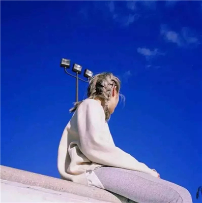 冷酷文艺女生微信头像