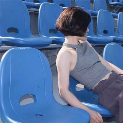 冷酷文艺女生微信头像