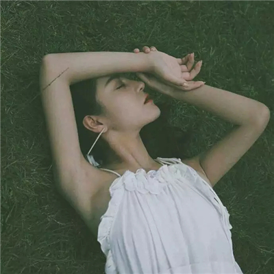 冷酷文艺女生微信头像