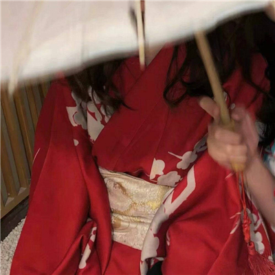 清新文艺女生微信头像