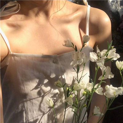 清新文艺女生微信头像