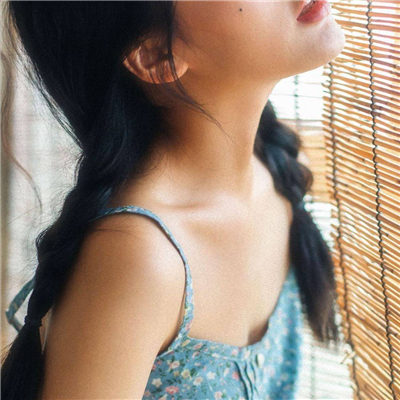 清新文艺女生微信头像