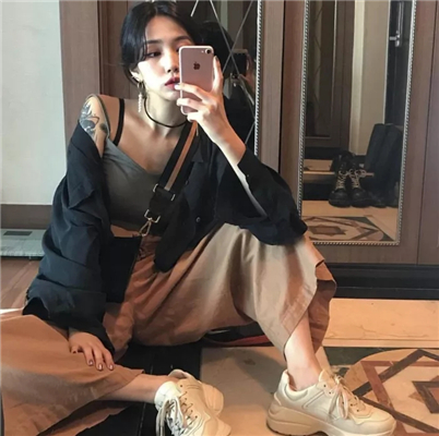 冷酷文艺女生微信头像