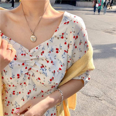 冷酷文艺女生微信头像