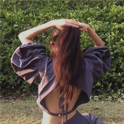 冷酷文艺女生微信头像