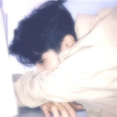 微信冷酷帅气男生头像