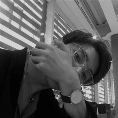 微信冷酷帅气男生头像