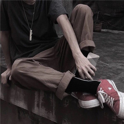 微信冷酷帅气男生头像