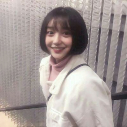 高冷气质短发美女系列微信头像合集下载
