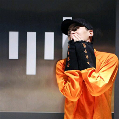 微信冷漠迷人男生头像