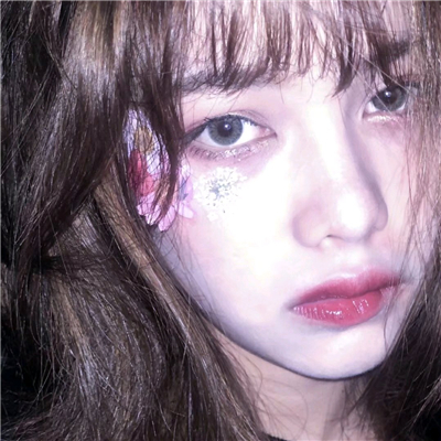 微信漂亮御姐范女生头像