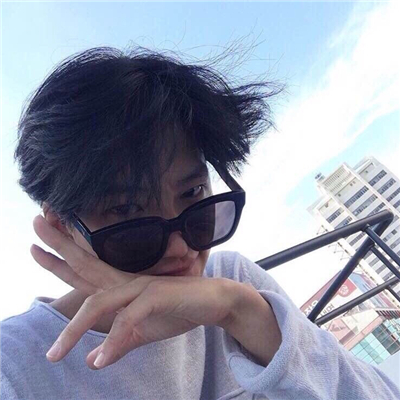 微信清新帅气性感男生头像