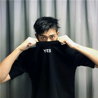 微信帅气性感青春范男生头像