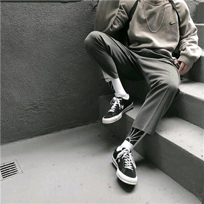 冷酷寂寞男生微信头像