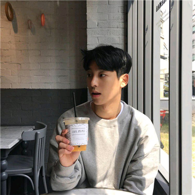 冷酷寂寞男生微信头像