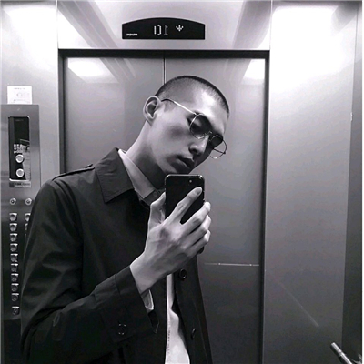 微信帅气性感青春范男生头像