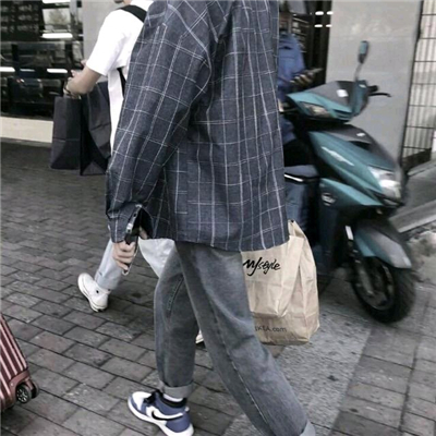 冷酷寂寞男生微信头像