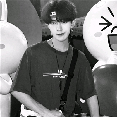 微信帅气性感青春范男生头像