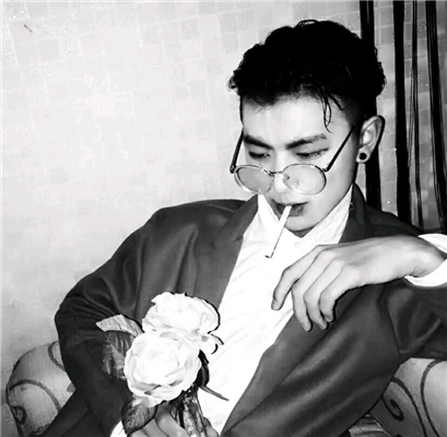 微信帅气性感青春范男生头像