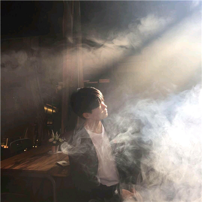 微信清新阳光少年男生头像