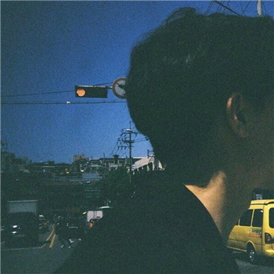 微信清新阳光少年男生头像