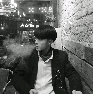 清新文艺微信男生头像