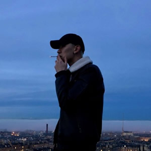 霸气超拽的微信酷炫时尚吸烟男生头像合集下载