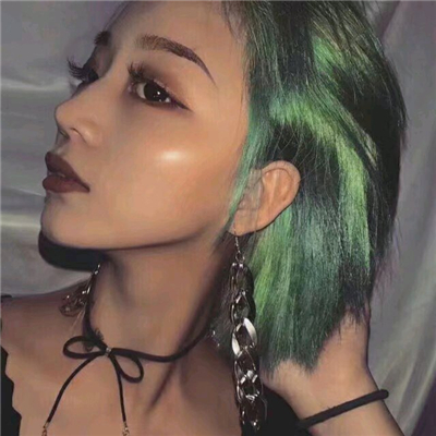 微信时尚气质迷人女生头像