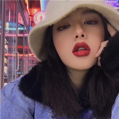 微信时尚气质迷人女生头像