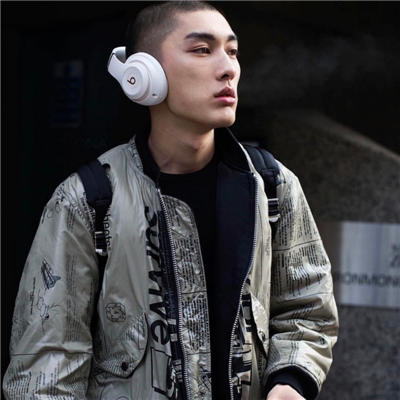 微信气质帅气流行男生头像