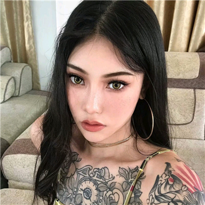 微信时尚气质迷人女生头像