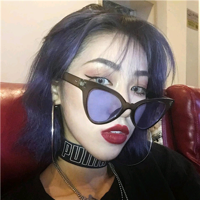 微信时尚气质迷人女生头像