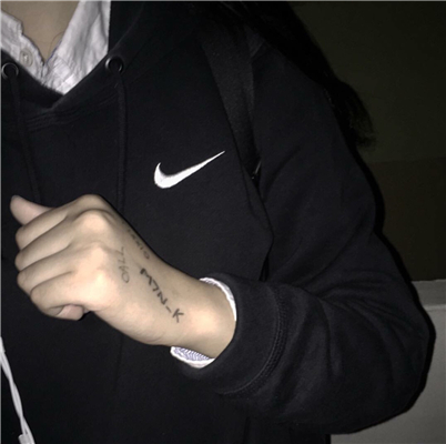 微信气质帅气流行男生头像