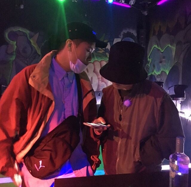 微信简洁寂寞男生头像