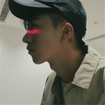 微信气质帅气流行男生头像