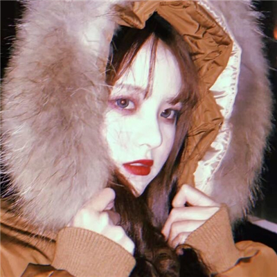 微信时尚气质迷人女生头像