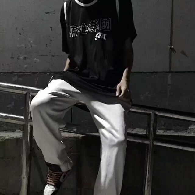 微信简洁寂寞男生头像