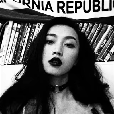 微信时尚气质迷人女生头像