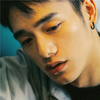 微信气质帅气流行男生头像