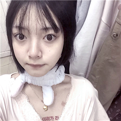 微信可爱阳光性感女生头像