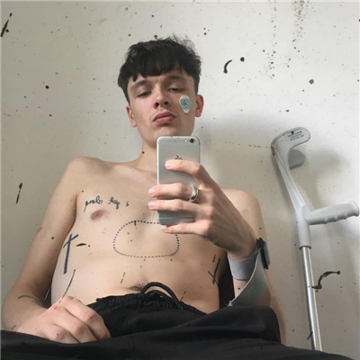 微信气质超拽霸气男生头像